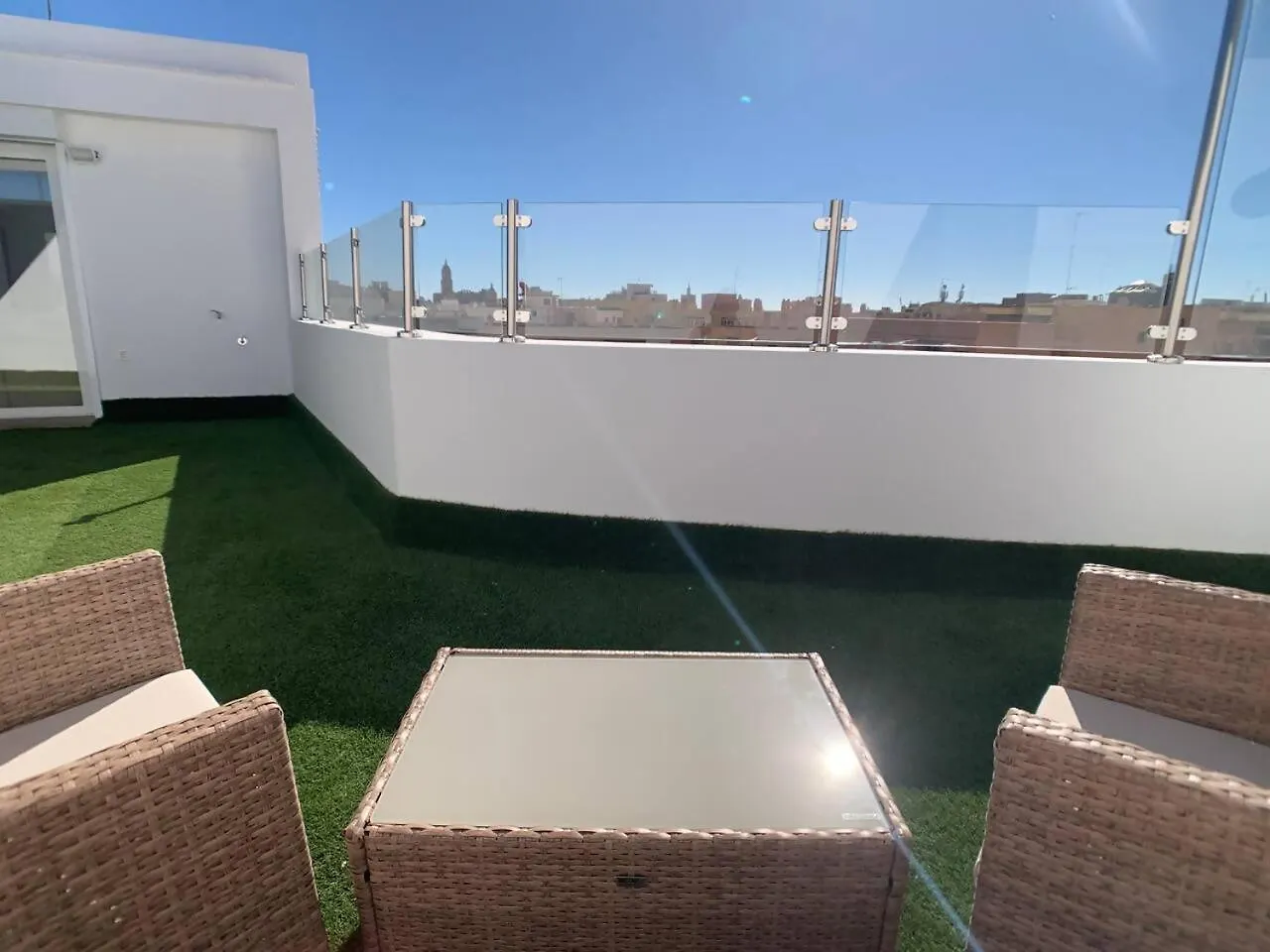Επικοινωνία με το Atico Marmoles - Centro Malaga